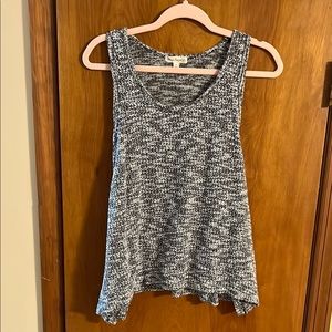 Women's Black and White Sleeveless Top